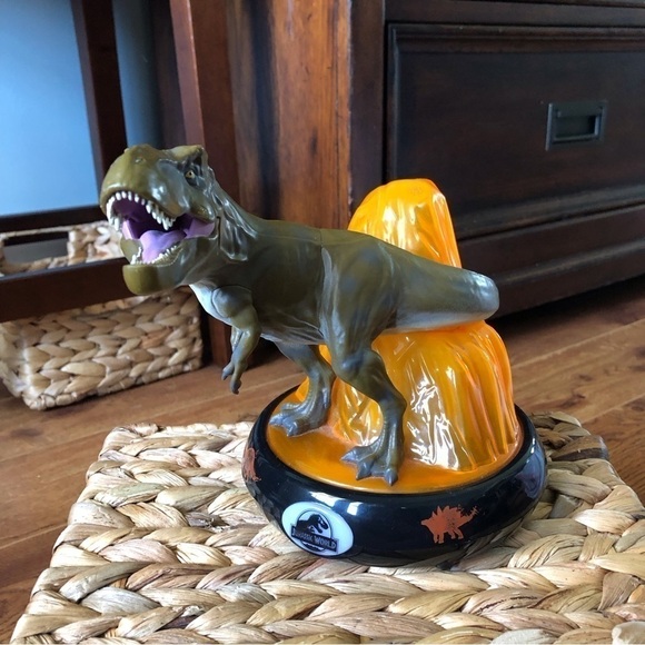 Jurassic World push button timer night light - Picture 1 of 6